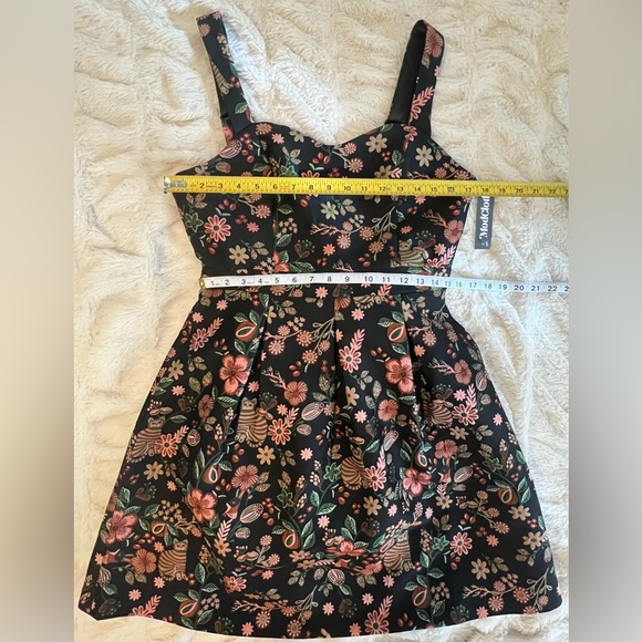 Modcloth Dresses & Skirts - NWT Modcloth Brocade Dress